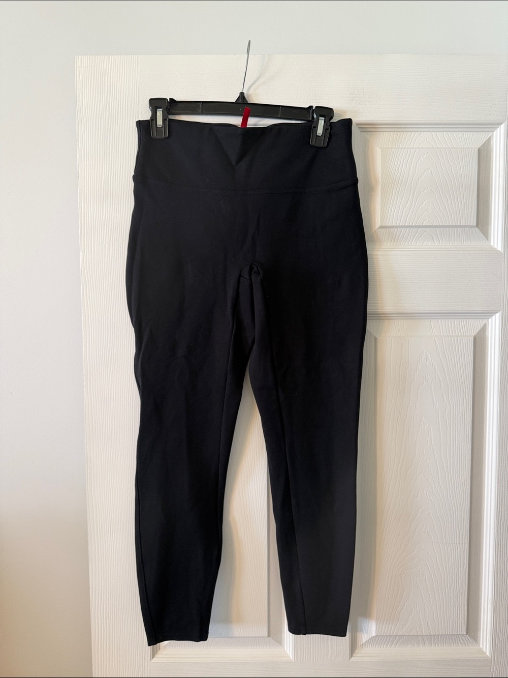 SPANX Black High-Waist Sculpting Leggings size M inseam 24” waist 28” elastic